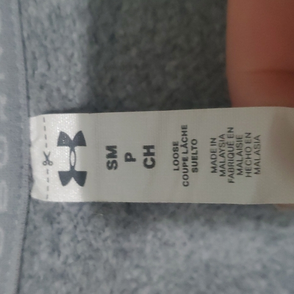 Under Armour Sweater. Women's small - Picture 3 of 3